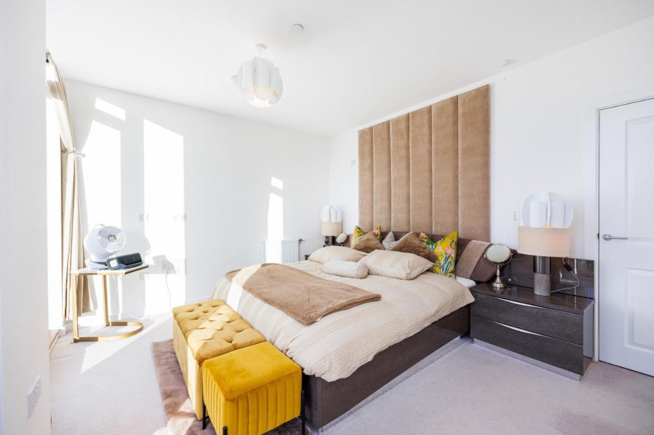 Luxury Modern Bedroom In Seven Star Ultra Super High Quality Appartamento