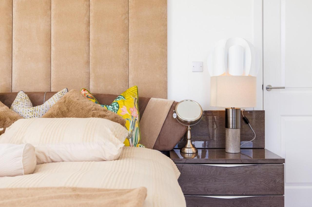 Luxury Modern Bedroom In Seven Star Ultra Super High Quality Appartamento